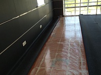 Укладка резинового покрытия в фитнес-клубе